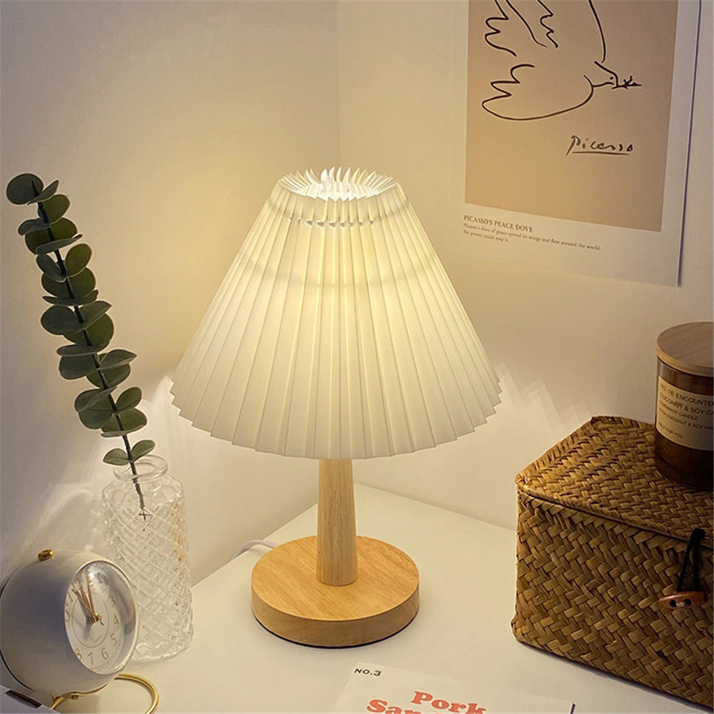 USB Vintage Pleated Table Lamp
