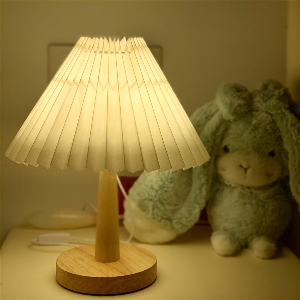 USB Vintage Pleated Table Lamp